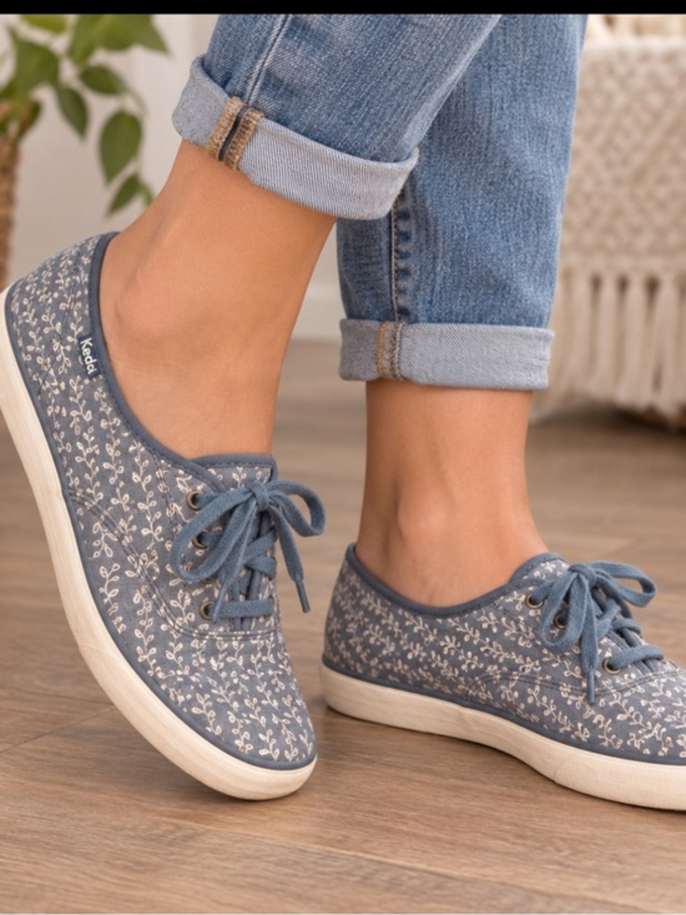 Keds Blue Floral Vine Print Lace Up Canvas Sneakers Size 7